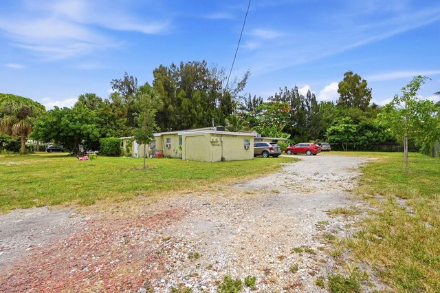 4 of 32 - 700 Sw 8th Street, Pompano Beach, FL