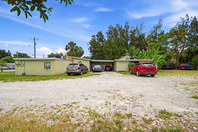 5 of 32 - 700 Sw 8th Street, Pompano Beach, FL