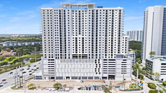 16375 Biscayne Boulevard, North Miami Beach