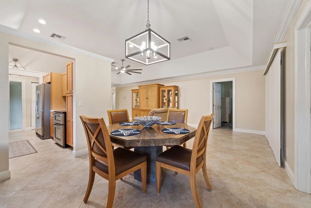 3 of 37 - 109 Half Moon Circle #c, Jupiter, FL