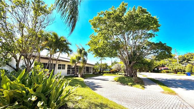 2 of 37 - 2409 Bayview Drive, Fort Lauderdale, FL