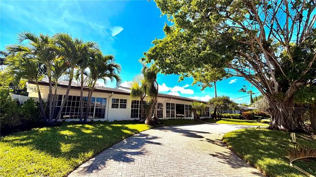 4 of 37 - 2409 Bayview Drive, Fort Lauderdale, FL