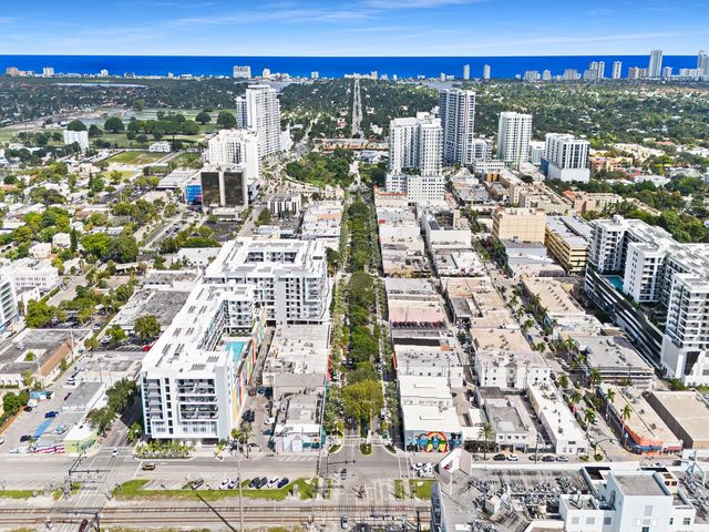 4 of 48 - 2001 Hollywood Boulevard, Hollywood, FL
