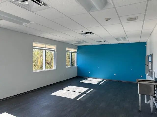 4 of 8 - 260 Sw Natura Avenue #b, Deerfield Beach, FL