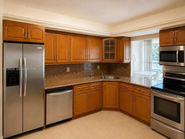 4 of 20 - 501 Three Islands Boulevard #303, Hallandale Beach, FL