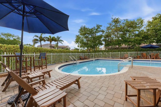 5673 Nw 117th Avenue, Coral Springs