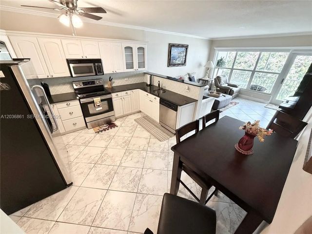 2 of 52 - 1000 Sw 12th Street #201, Fort Lauderdale, FL