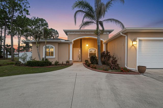 2 of 37 - 6462 Nw Colgate Street, Port St. Lucie, FL