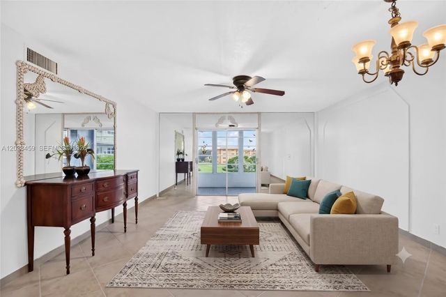 2615 Ne 1st Court #303, Boynton Beach
