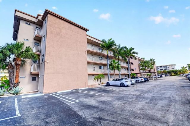 4 of 47 - 2615 Ne 1st Court #303, Boynton Beach, FL