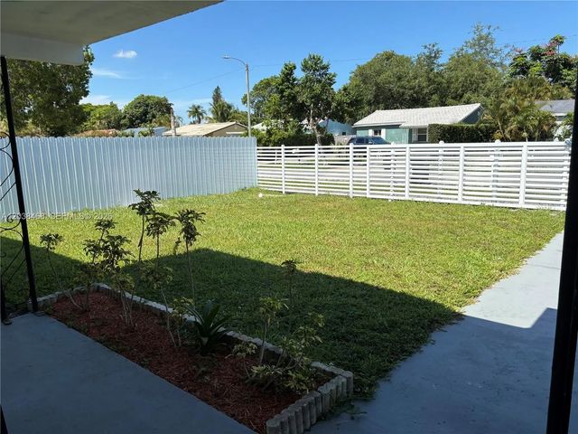 3 of 11 - 1336 Nw 6th Avenue, Fort Lauderdale, FL