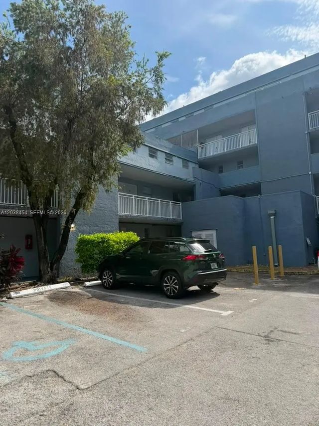 9375 Fontainebleau Boulevard #l225, Miami