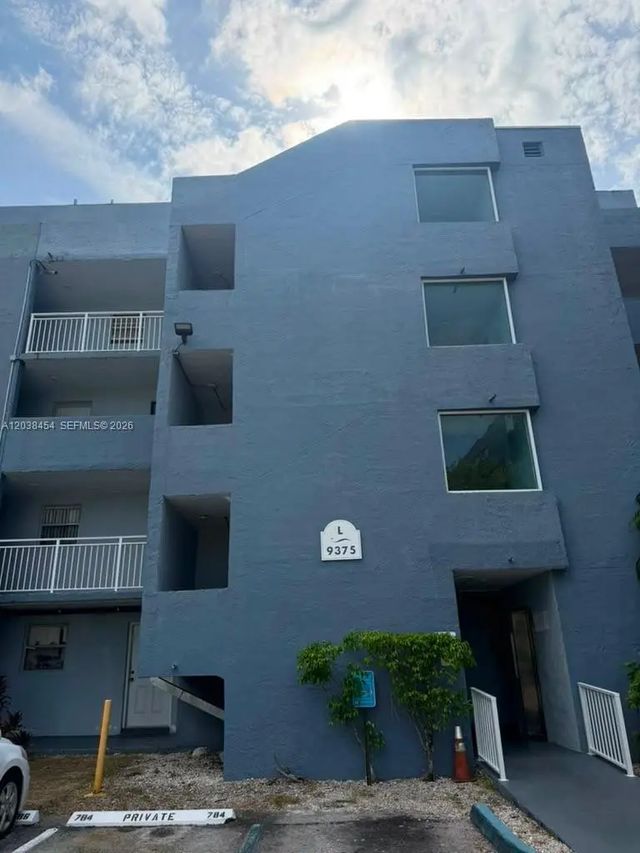 3 of 10 - 9375 Fontainebleau Boulevard #l225, Miami, FL