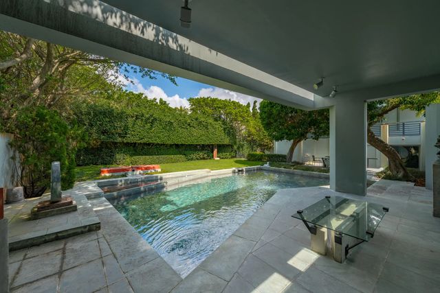 4 of 19 - 1496 N Lake Way, Palm Beach, FL