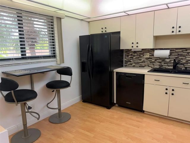 3 of 49 - 4960 E Sabal Palm Boulevard #308, Tamarac, FL