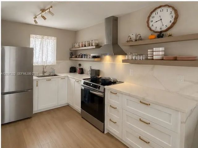 220 Washington Avenue #5c, Miami Beach