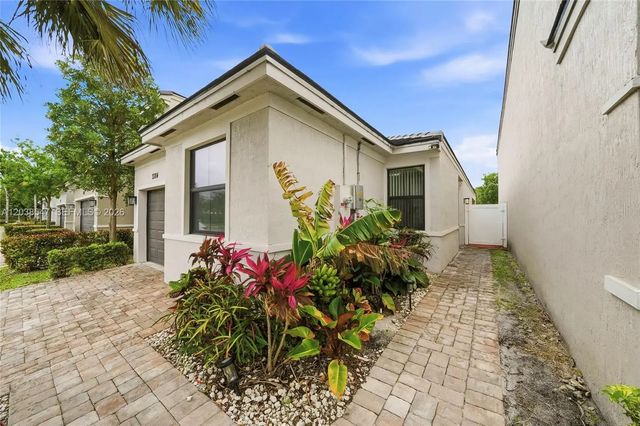 3384 Nw 5th Street, Pompano Beach