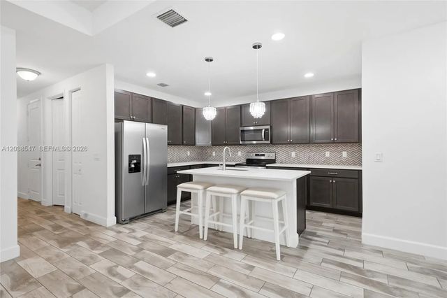 4 of 29 - 3384 Nw 5th Street, Pompano Beach, FL