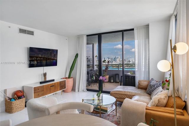 5 of 47 - 1330 West Avenue #3001, Miami Beach, FL