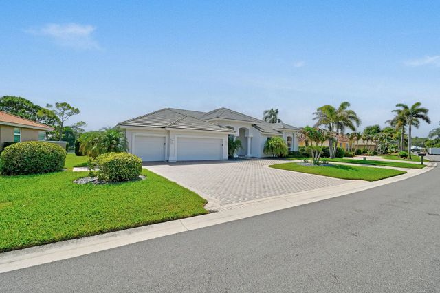 2 of 83 - 8091 Se Woodlake Lane W, Hobe Sound, FL