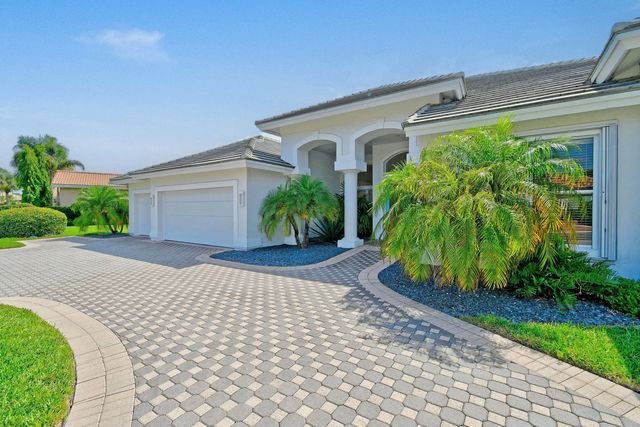 5 of 83 - 8091 Se Woodlake Lane W, Hobe Sound, FL