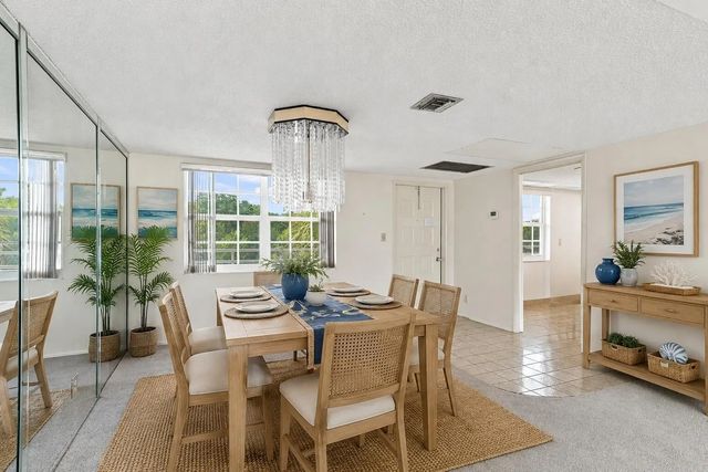 2 of 51 - 555 Oaks Lane #303, Pompano Beach, FL