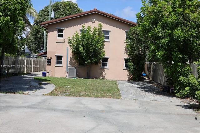 4 of 48 - 1029 S C Street, Lake Worth, FL