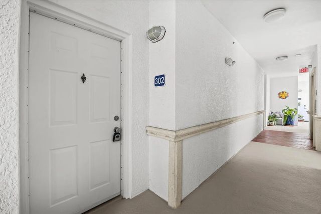3 of 46 - 715 Nw Flagler Avenue #302, Stuart, FL