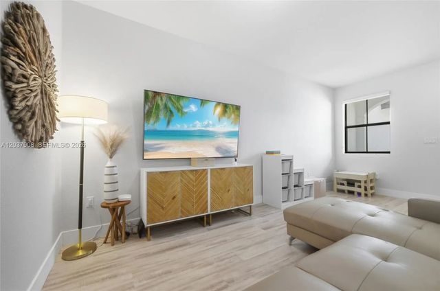4 of 19 - 11913 Sw 244th Lane, Homestead, FL