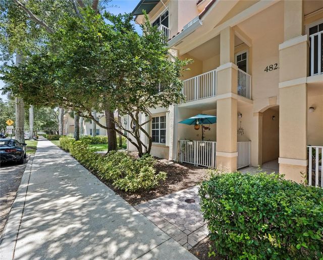 3 of 38 - 4823 Chancellor Drive #22, Jupiter, FL