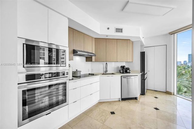 19333 Collins Avenue #709, Sunny Isles Beach