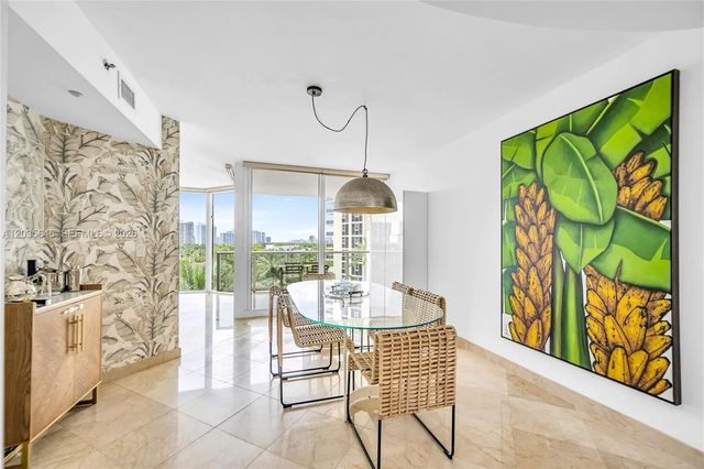 2 of 30 - 19333 Collins Avenue #709, Sunny Isles Beach, FL