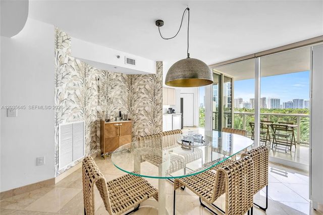 3 of 30 - 19333 Collins Avenue #709, Sunny Isles Beach, FL