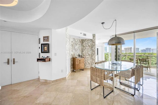 4 of 30 - 19333 Collins Avenue #709, Sunny Isles Beach, FL