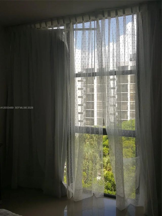 2 of 52 - 16919 N Bay Road #608, Sunny Isles Beach, FL