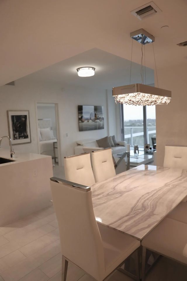 5 of 16 - 2000 Metropica Way #811, Sunrise, FL