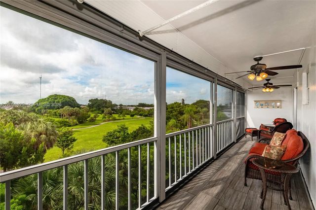 4800 Hillcrest Lane #501, Hollywood