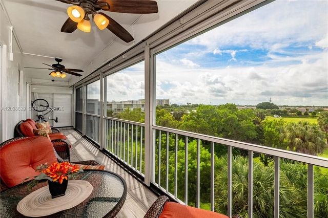 2 of 28 - 4800 Hillcrest Lane #501, Hollywood, FL