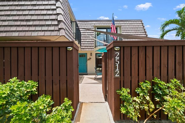 2512 Sw 15th Street, Deerfield Beach