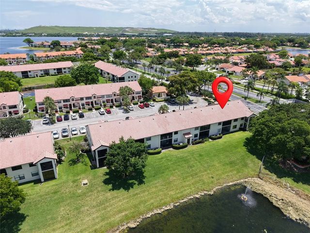 5 of 38 - 104 Freedom Court #104, Deerfield Beach, FL