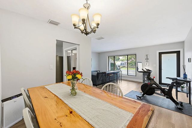 5 of 25 - 8370 Nw 26th Place, Sunrise, FL