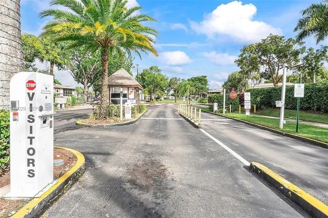 4 of 40 - 9342 S Belfort Circle #214, Tamarac, FL