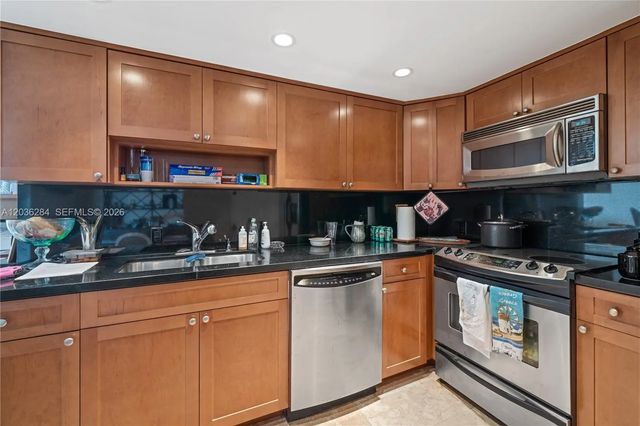 4 of 17 - 11 Island Avenue #1708, Miami Beach, FL