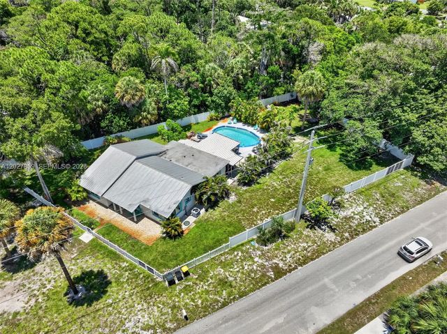 3 of 80 - 1023 Se 7th Street, Stuart, FL