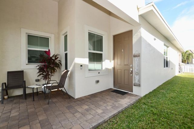 3 of 36 - 1897 Nw Cataluna Circle, Port St. Lucie, FL