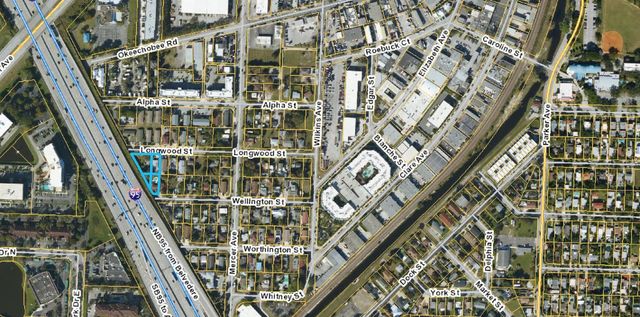 3 of 8 - 1340 Longwood Street, West Palm Beach, FL