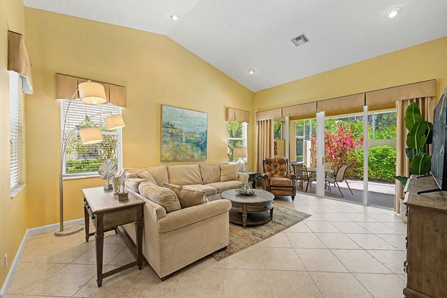 5 of 52 - 7078 Torrey Pines Circle, Port St. Lucie, FL