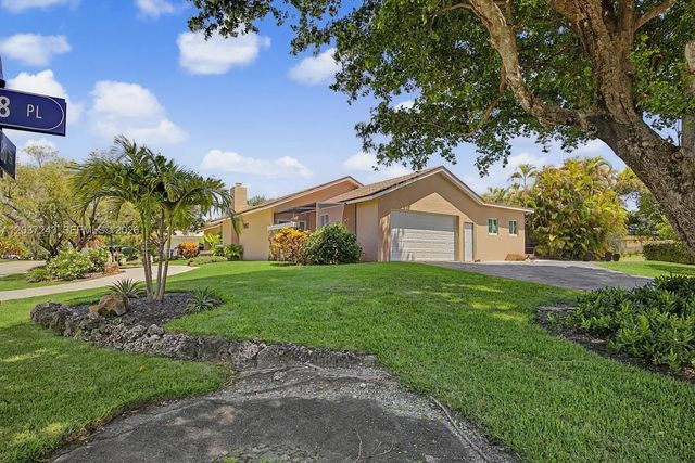 4 of 40 - 7880 Sw 180th Terrace, Palmetto Bay, FL