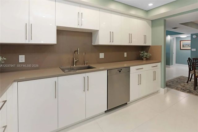 5 of 47 - 3900 Galt Ocean Drive #403, Fort Lauderdale, FL