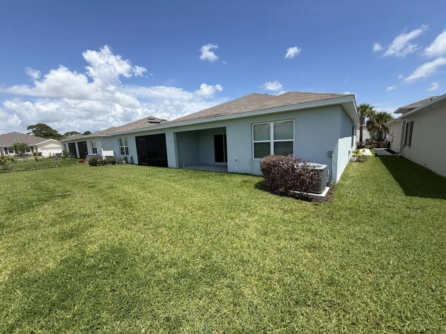 5 of 40 - 845 Persimmon Place, Fort Pierce, FL